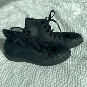 Converse Black Chuck Taylors